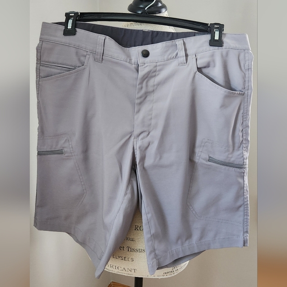 Hawke & Co. Men's grey shorts in size 36 - Picture 1 of 7